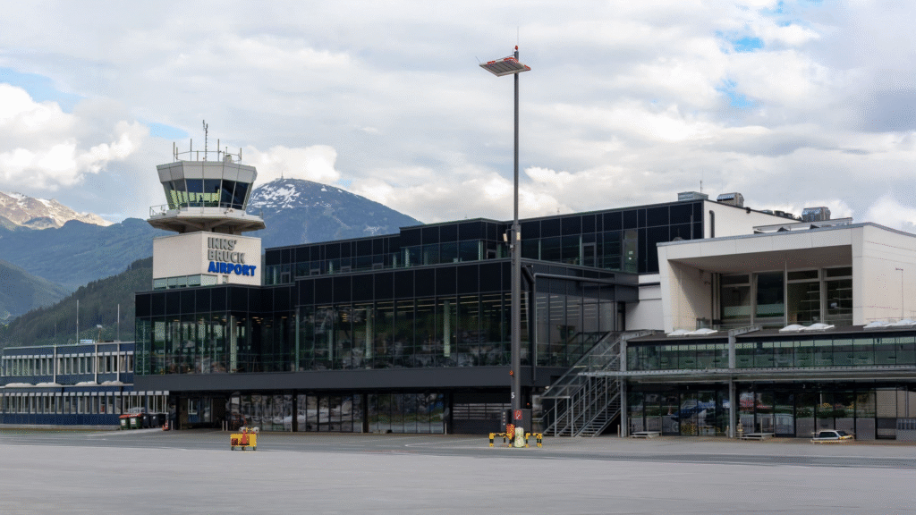 Luxury taxi transfers from Salzkammergut airport