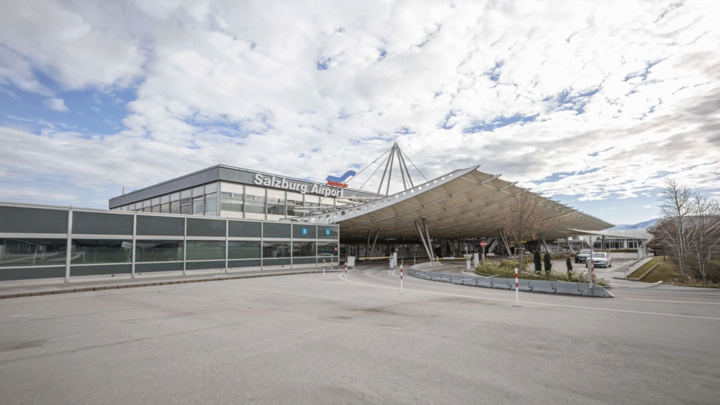 Luxury taxi transfers from Salzkammergut airport